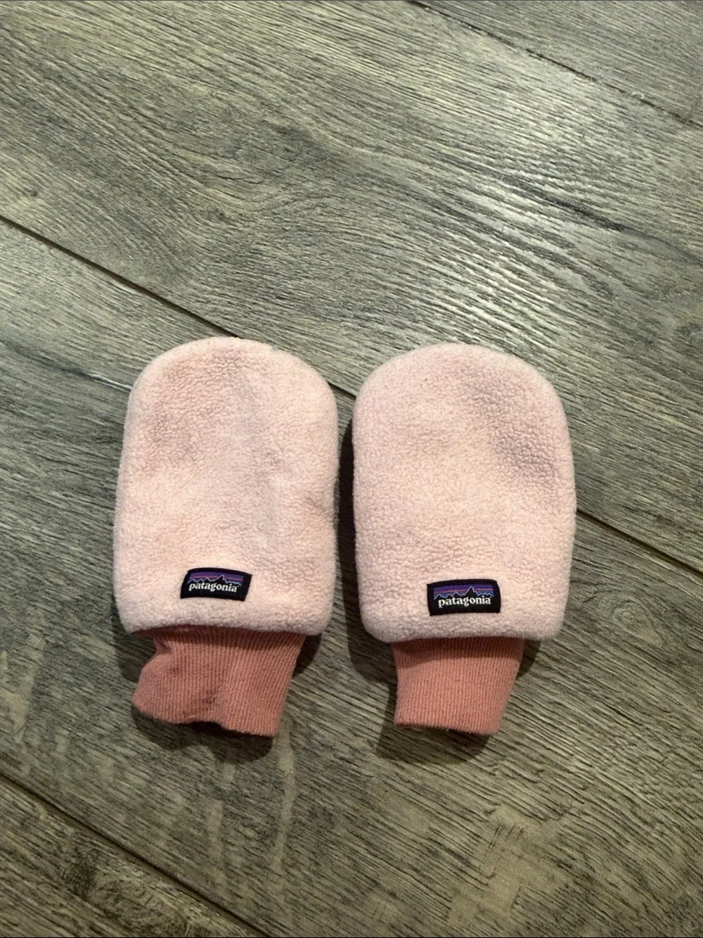 • Patagonia • Kids Light Pink Fleece Mittens Toddlers 2T-5T